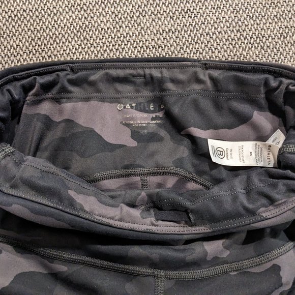 Athleta Elation 7/8 Tight in Dark Camo - Picture 2 of 5